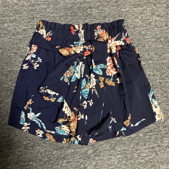 SHEIN Pants - shein paperbag shorts